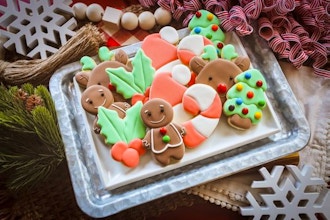 Holly Jolly - Gingerbread Cookie Decorating