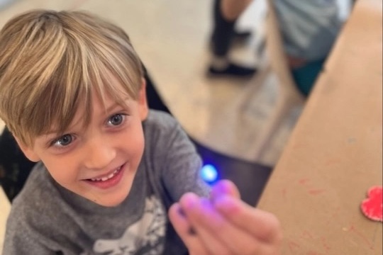 Tech Crafts Camp (Ages 8-13)