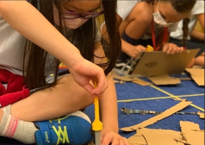 Mini Makers Workshop: Cardboard Construction (Ages 3-6)