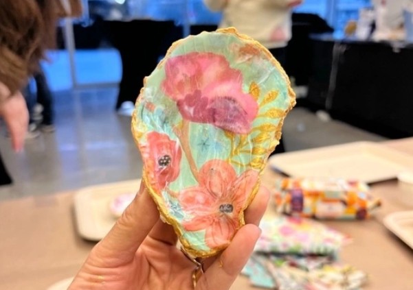 Crafty Happy Hour: Decoupage Oyster Shells