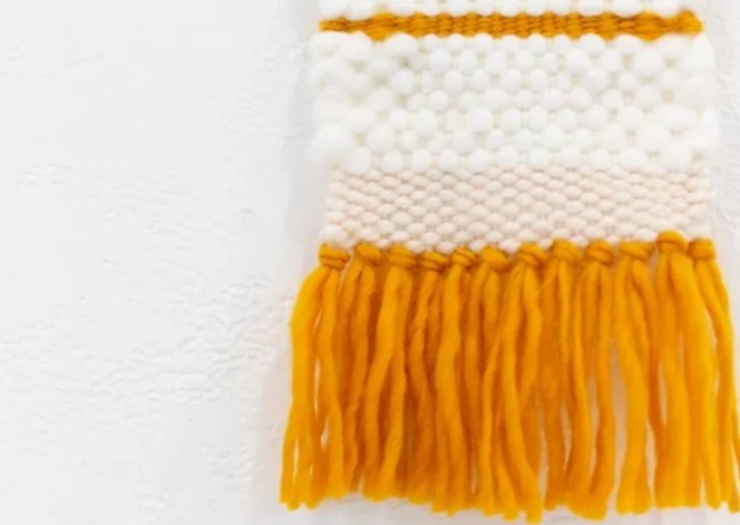 Weekday Crafting: Mini Woven Wall Hanging (Ages 16-18)