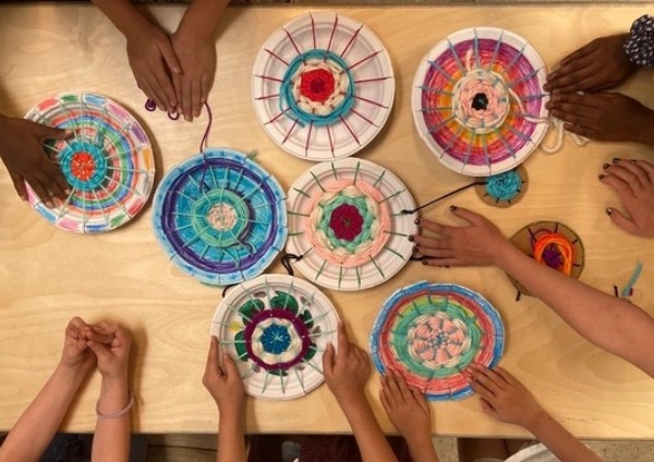 Tween Craft Collective: Circular Weaving (Ages 10-13)