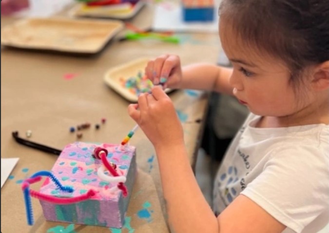 Mini Makers Workshop: Wire Sculptures (Ages 3-6)