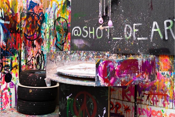 Shooting + Spinning Painting Experience (2-4 People)