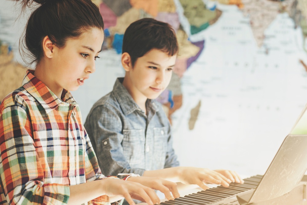 60-min Piano Lesson (Classical) for ages 11+