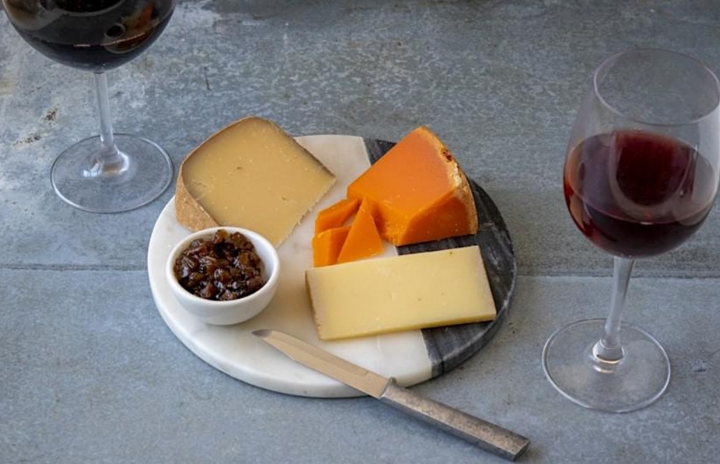 Big & Bold: Red Wine & Cheese Pairing