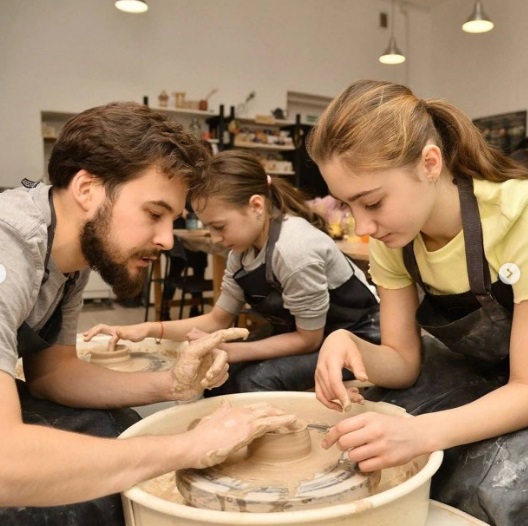 Pottery and Ceramics for Teens: Class + 1 firing - Brooklyn