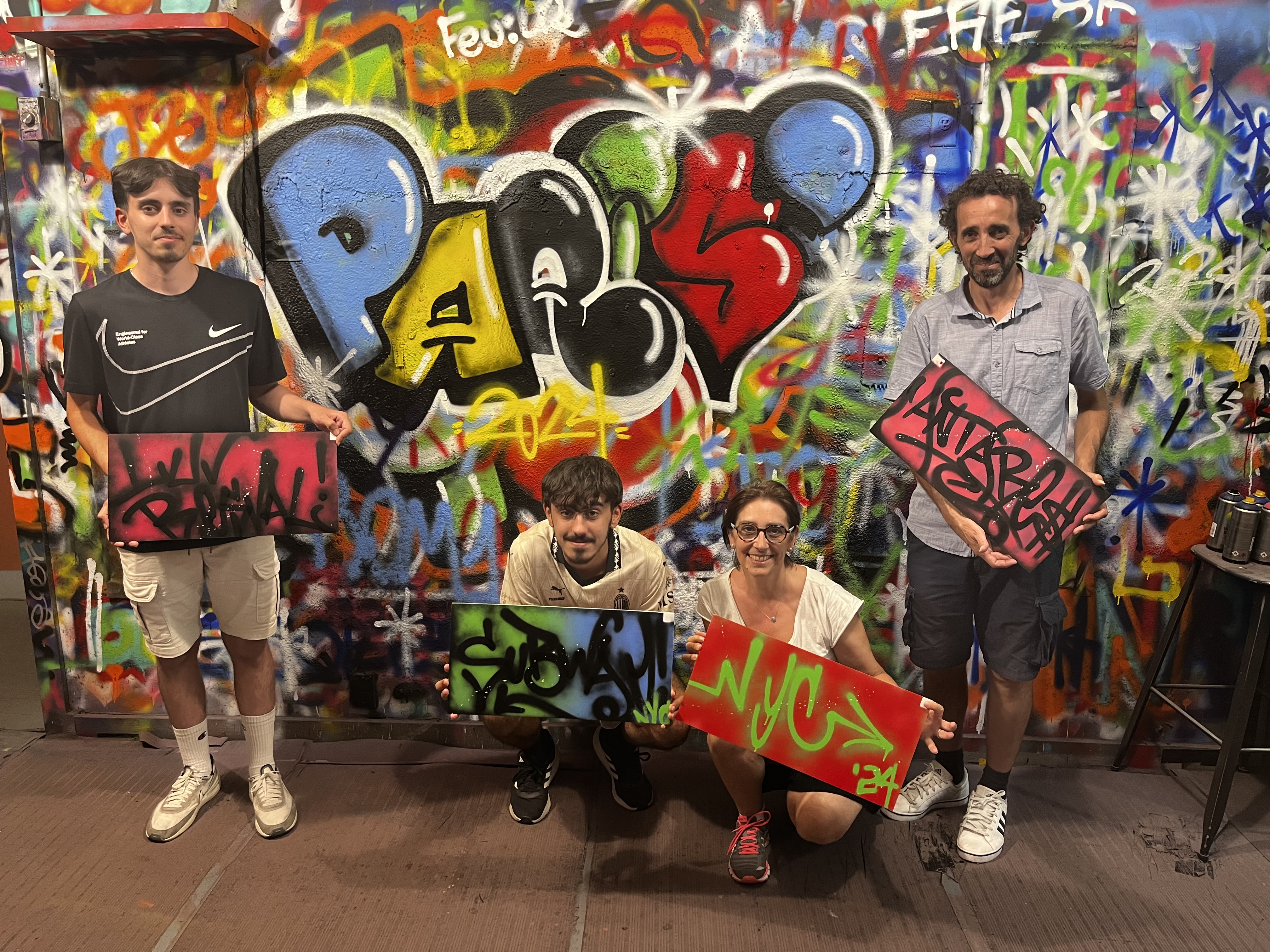 Private Graffiti Art for 1-5 People (+ individual canvas)