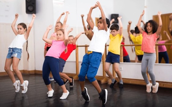 Commercial Dance Camp (Ages 8 - 13 Years)