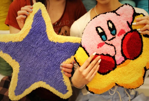 Tufting Uptown Studio (Small 19"x19") + Pillowcase