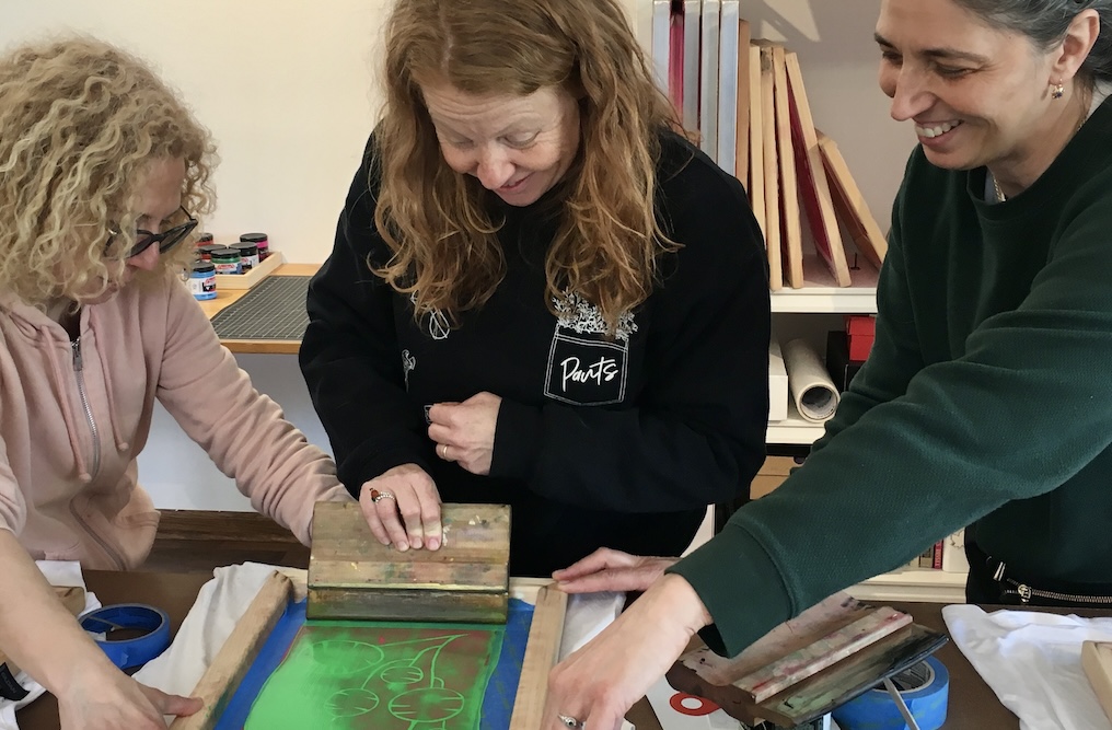 Screen Printing Workshop: BYOT-Shirt
