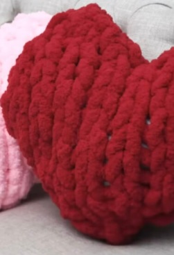 Chunky Knit Heart Pillow Workshop