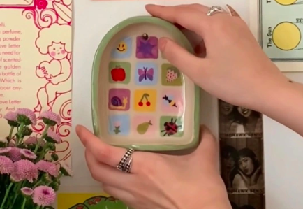 Paint Your Own Trinket Shelf