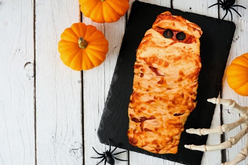 Family Cooking: Mummy Pizza Party (Ages 6+)