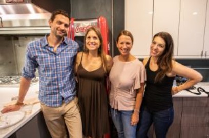New Year’s Eve in the Kitchen: Drag Queens, Karaoke & Comedy