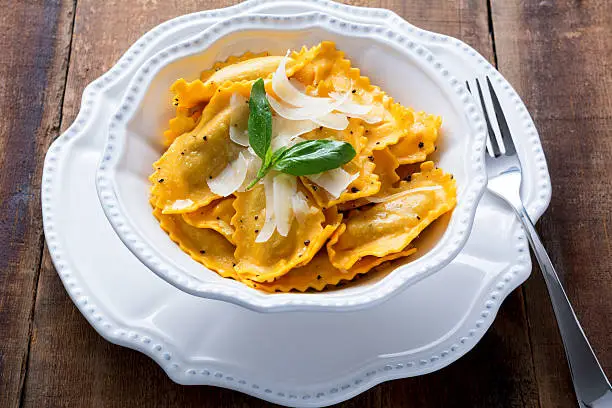 Seasonal Butternut Squash, Ricotta, Caramelized Onion Ravioli & Pannacotta with Drew!