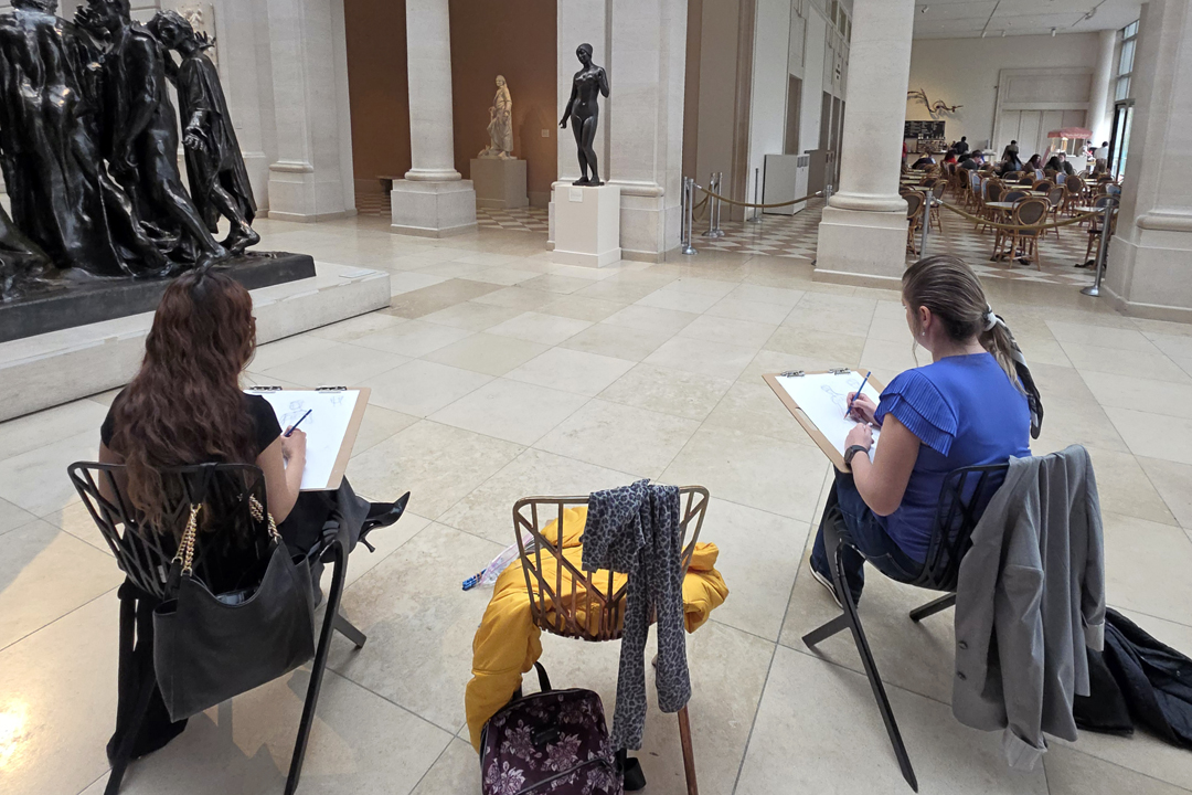 Figure Drawing Class at the Metropolitan Museum of Art