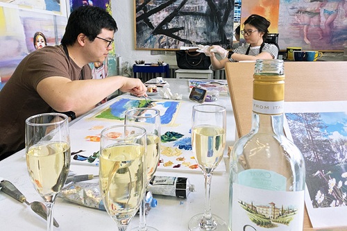 Studio Sip and Paint