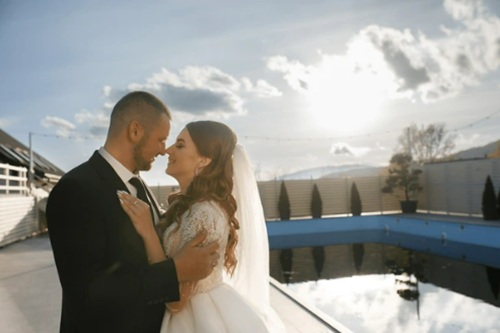 Think Like a 10K Wedding Photographer (Self-Paced)