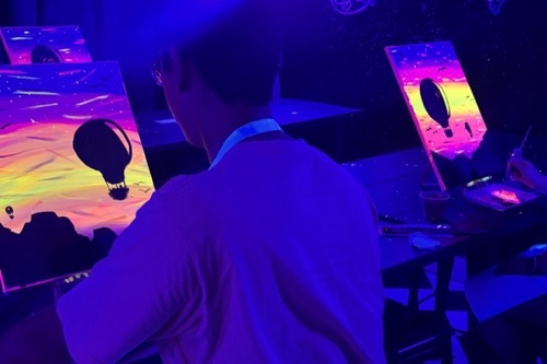 UV Lights Paint Experience