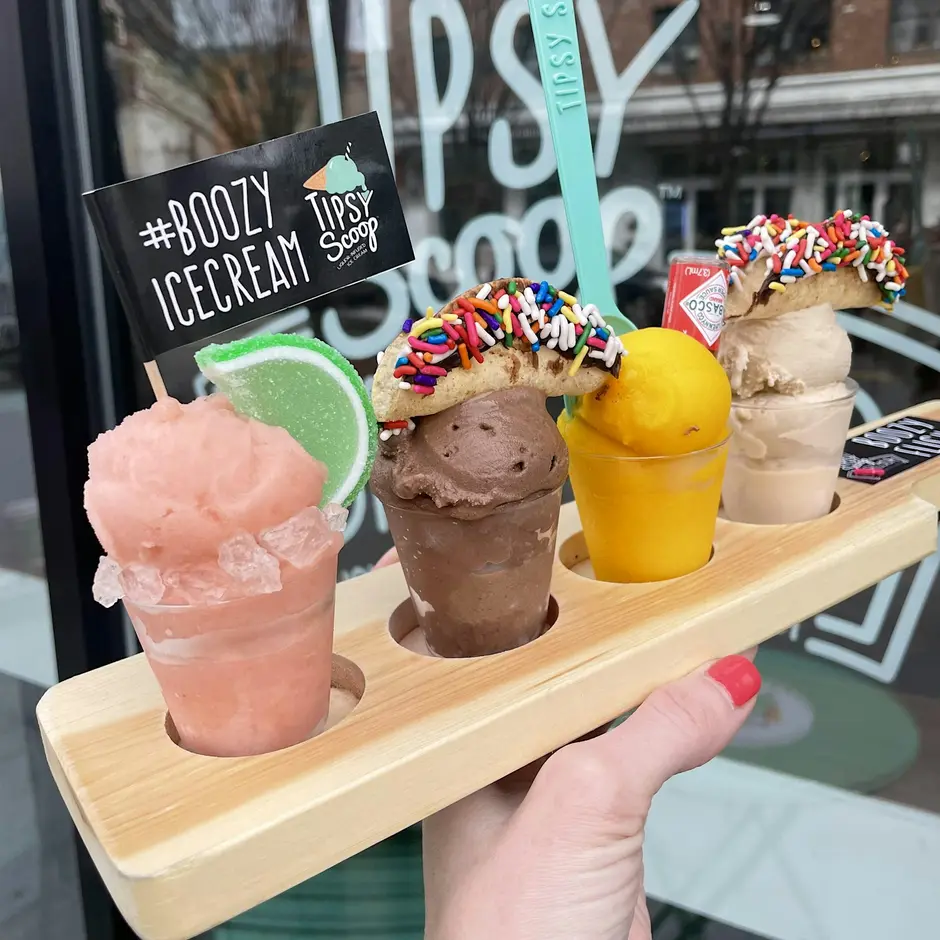 Boozy Sundae Decorating Class