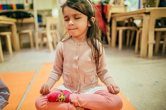 Workshops: à Petits Pas Yoga (Ages 3-5)