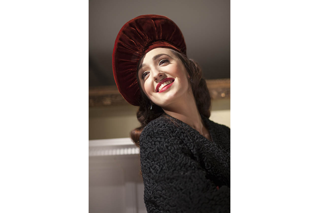 Vintage-Style Portrait Photography with Live Model