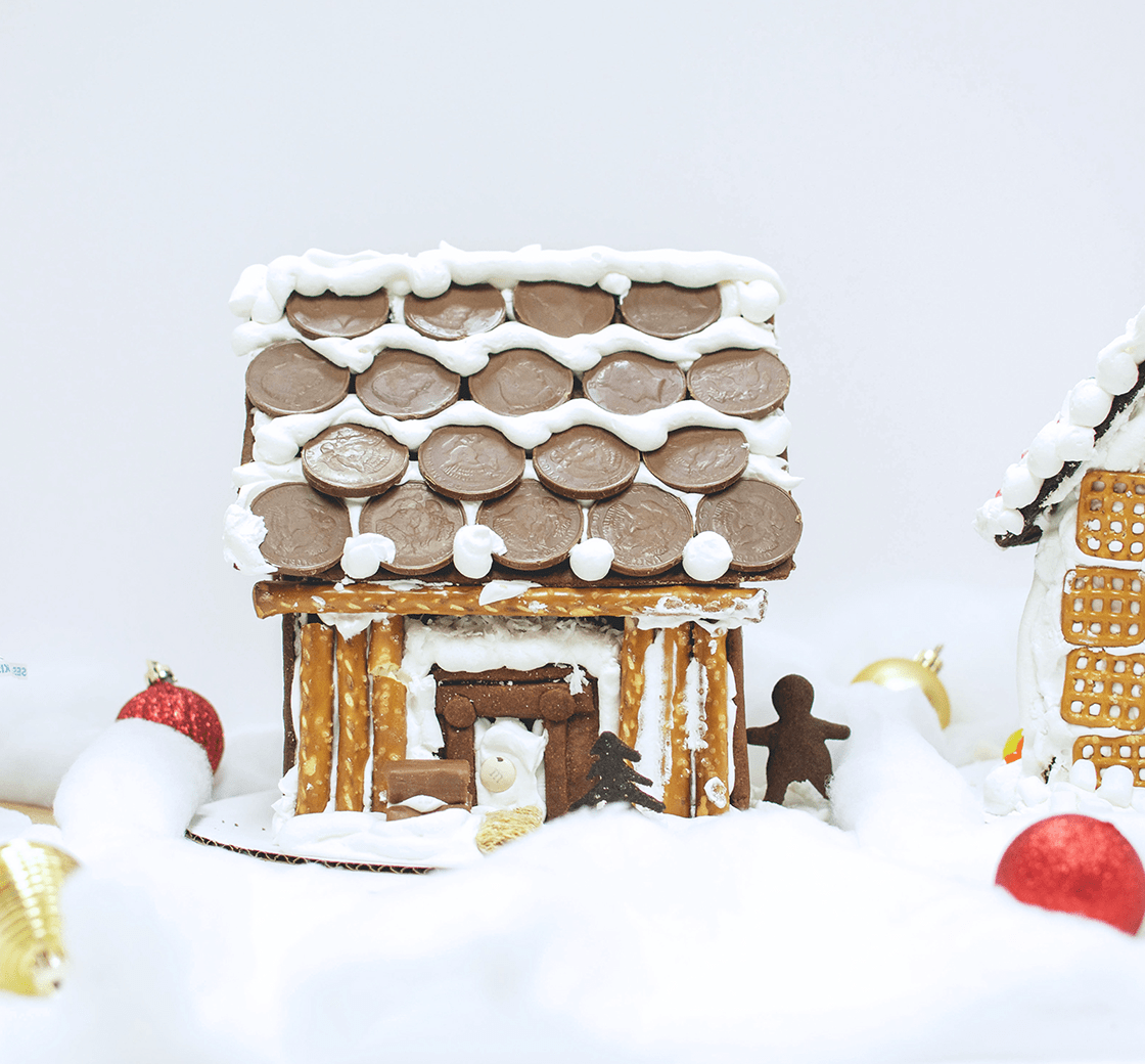 Family Gingerbread House Workshop (Ages 5 & Up)