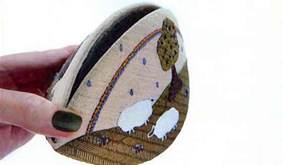 Clamshell Wallet