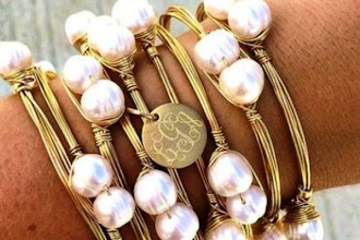 Wired Pearls Bracelet