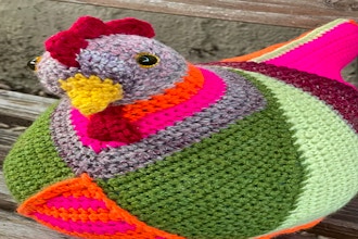 Crocheted Emotional Support Chicken (Advance/Intermediate)