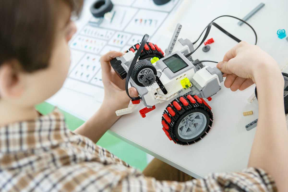 robotics classes for adults