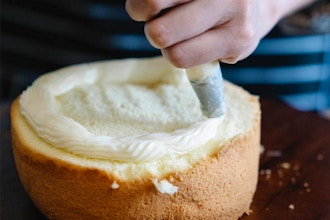 Hands-on Baking: Cake Decorating