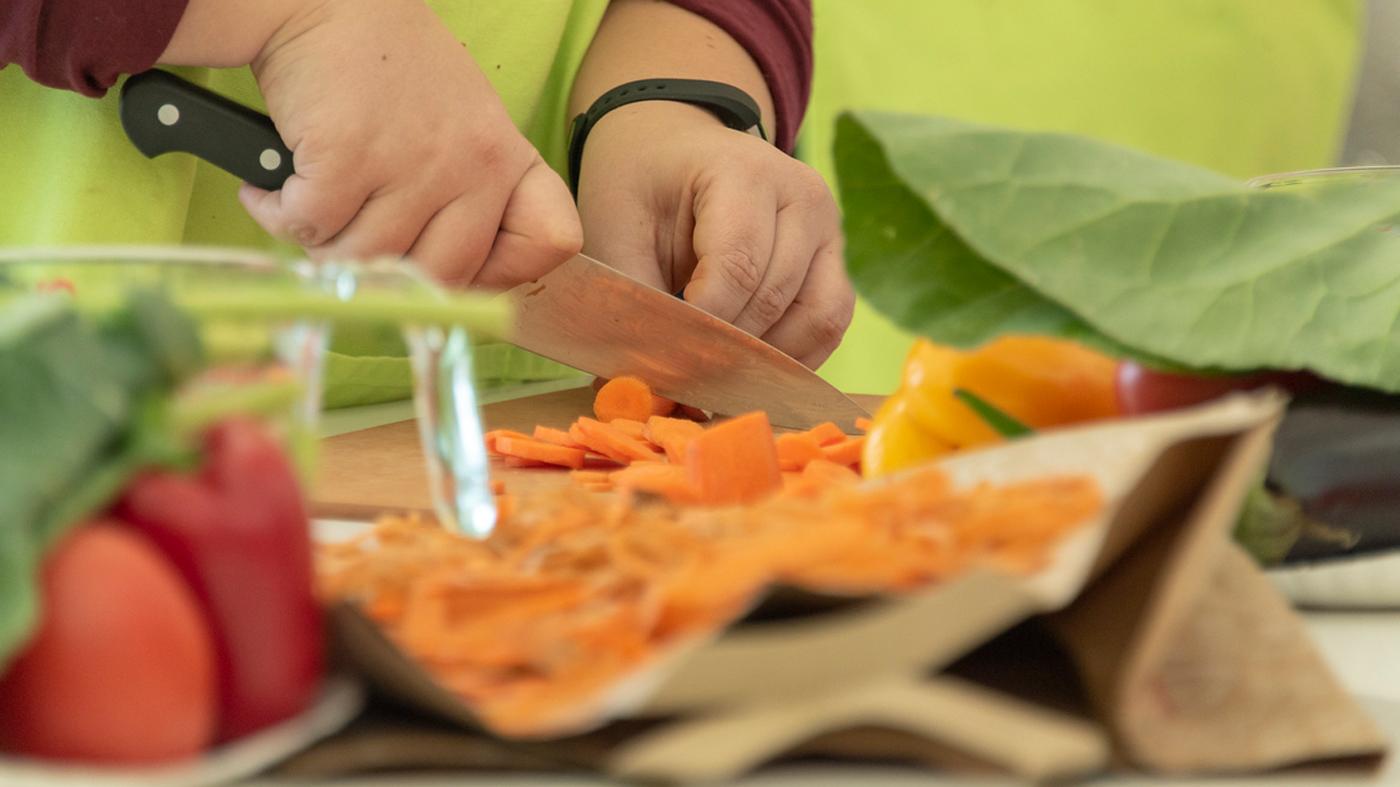 Hands-on Cooking: Knife Skills for Salad