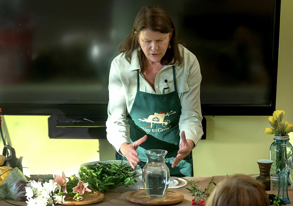 Flower Arranging: Holiday Centerpiece