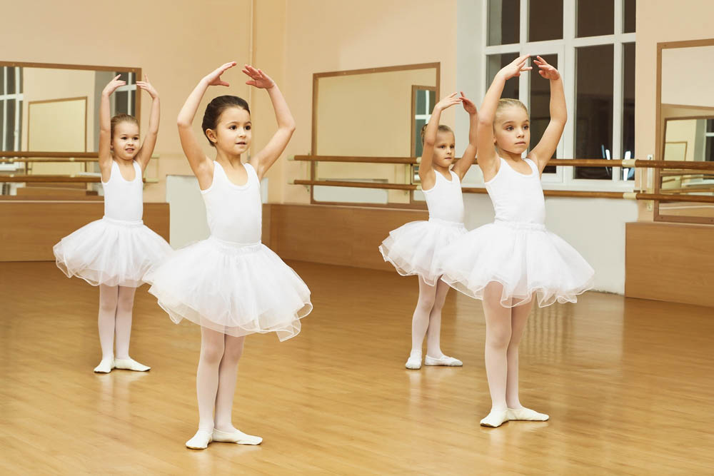 Pre-Ballet: 4-6yrs. (Previous Experience Required)