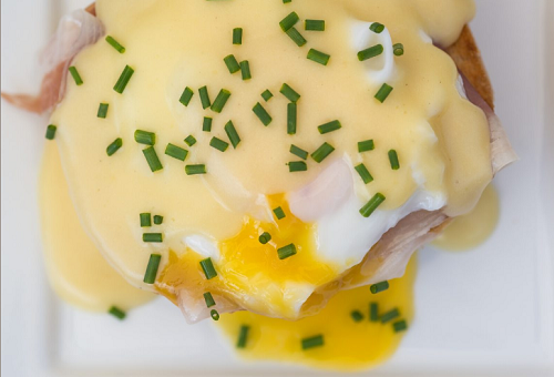 Virtual Cooking: Eggs Benedict