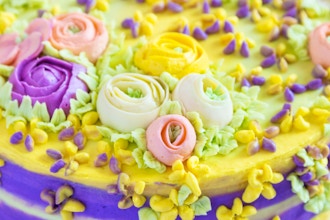 Buttercream Flowers, Coloring & Cake Composition