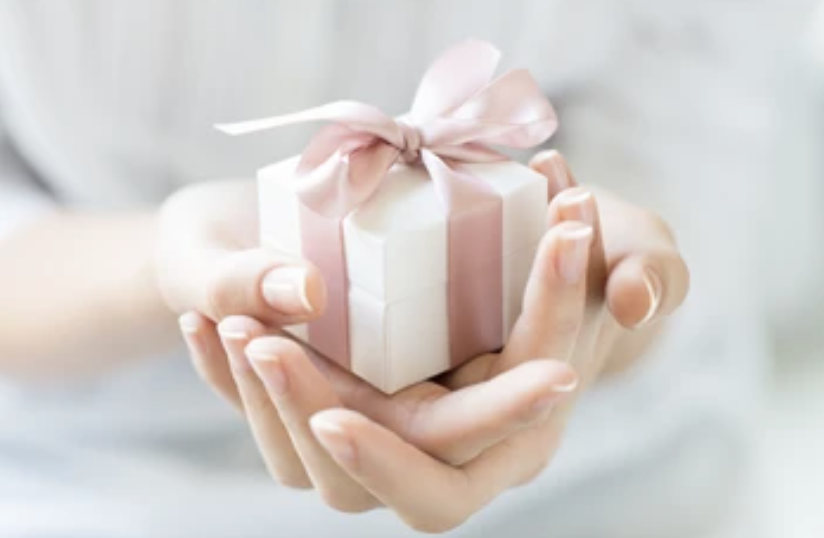 ch gift1.png