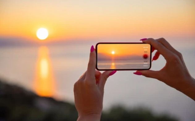 iphone2.jpg