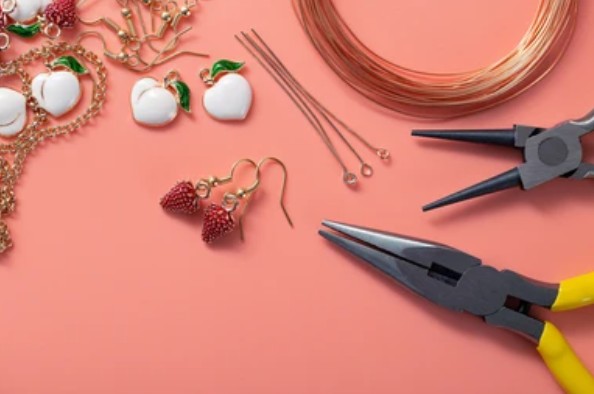 wire jewelry2.jpg
