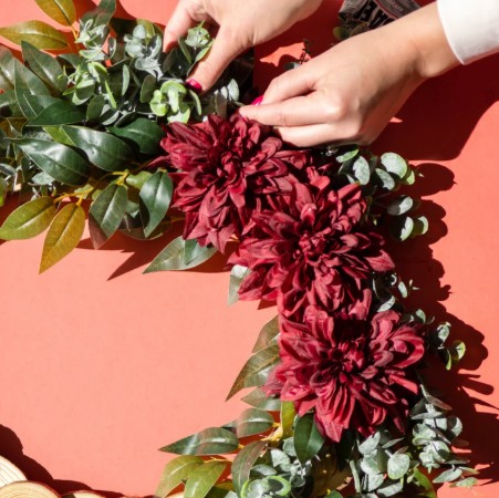 wood slice wreath3.jpg