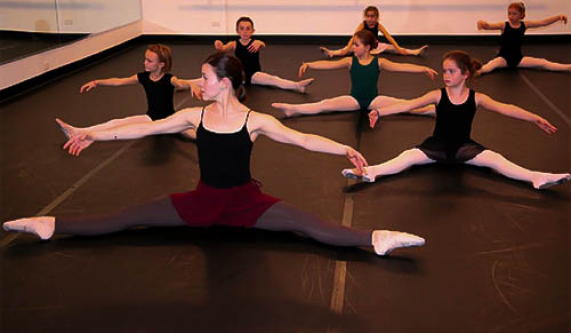 Pre Ballet (4-6 yrs)