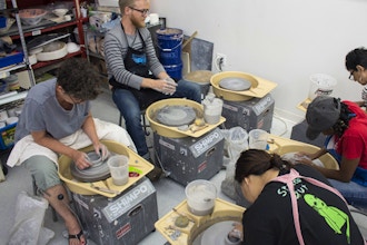 Handbuilding And Pottery Wheel For Adults Ceramics Classes New York Coursehorse Tribeca Clayworks