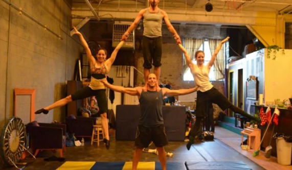 Acro Standing Circus