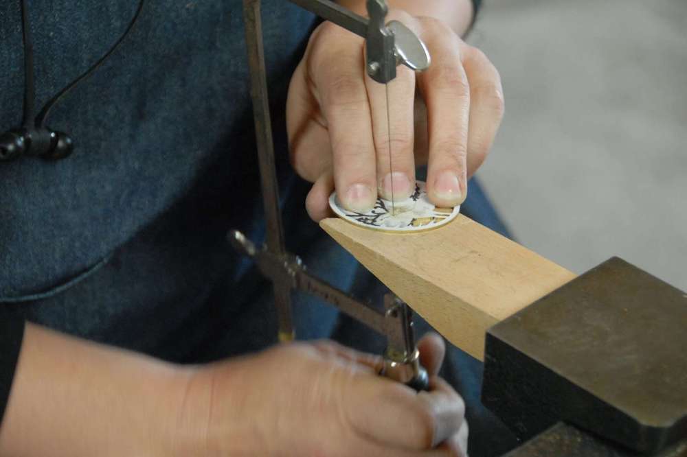 Buddy Up! Design & Craft a Monogram Keychain or Pendant