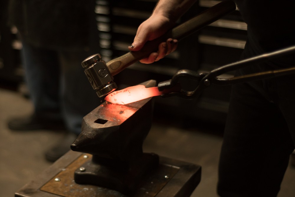 A Knife for the Hunt (Forge a Hunting Knife)