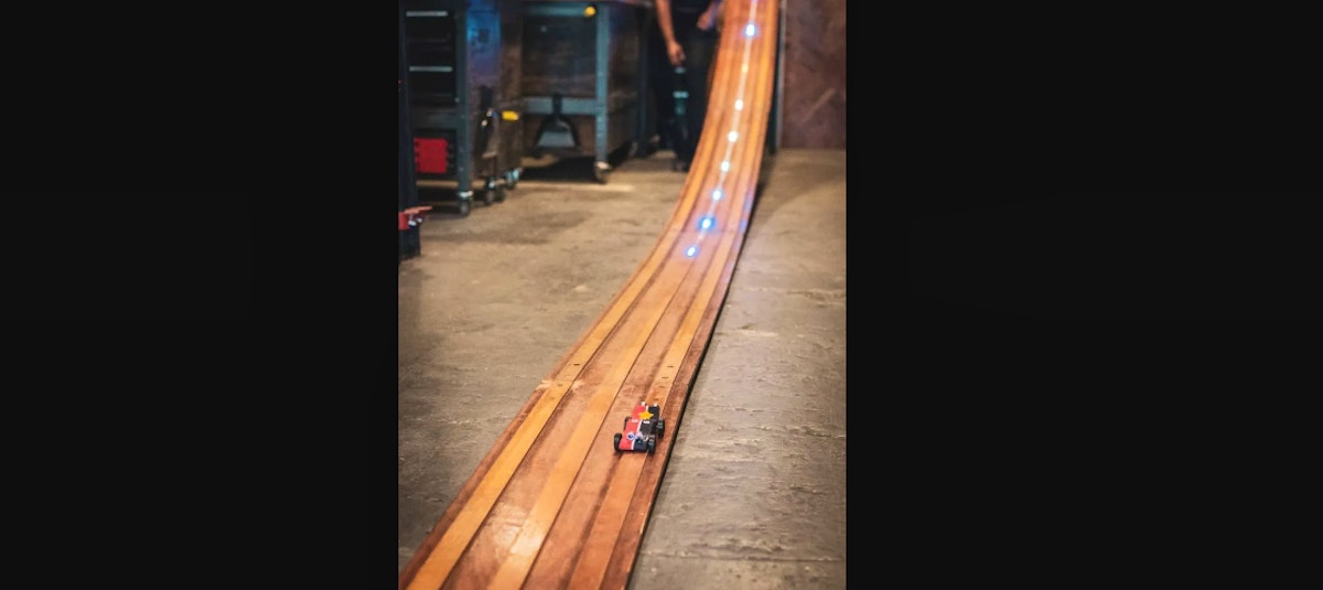 Building the Fastest Pinewood Derby Car: Speed Secrets for Crossing the Finish Line First! [Book]