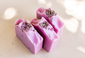 Make Your Own DIY Soap, Online class & kit