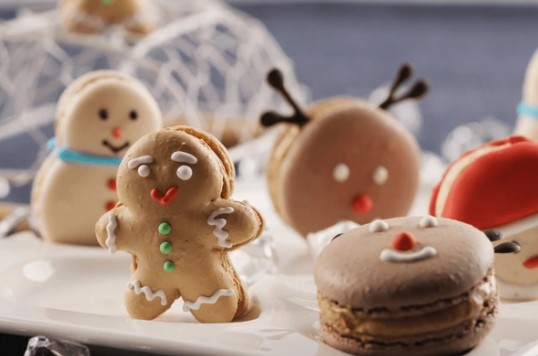 NYC: Gingerbread Macaron